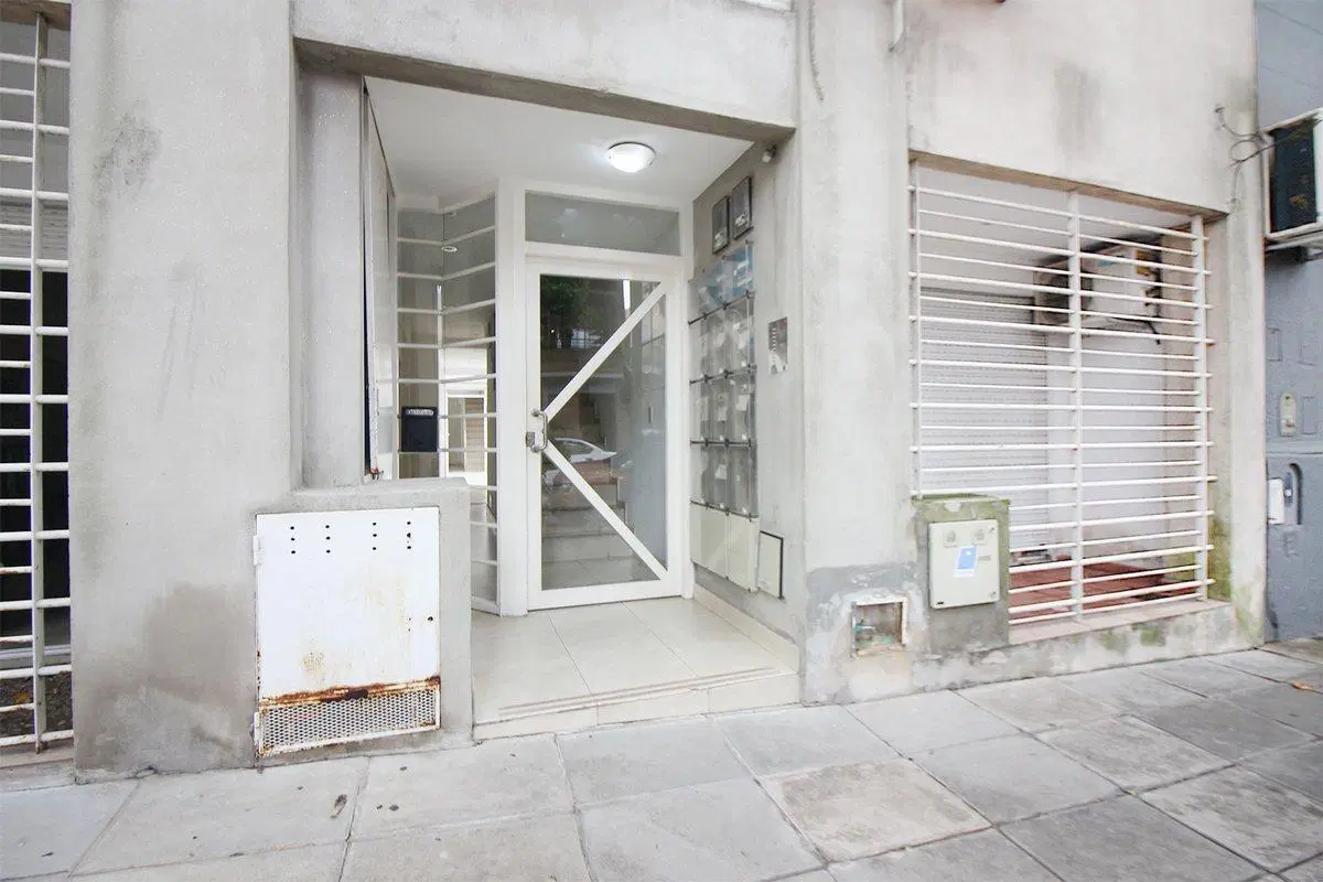 VENTA PH 2 AMB CON TERRAZA Y BALCON VILLA URQUIZA 2