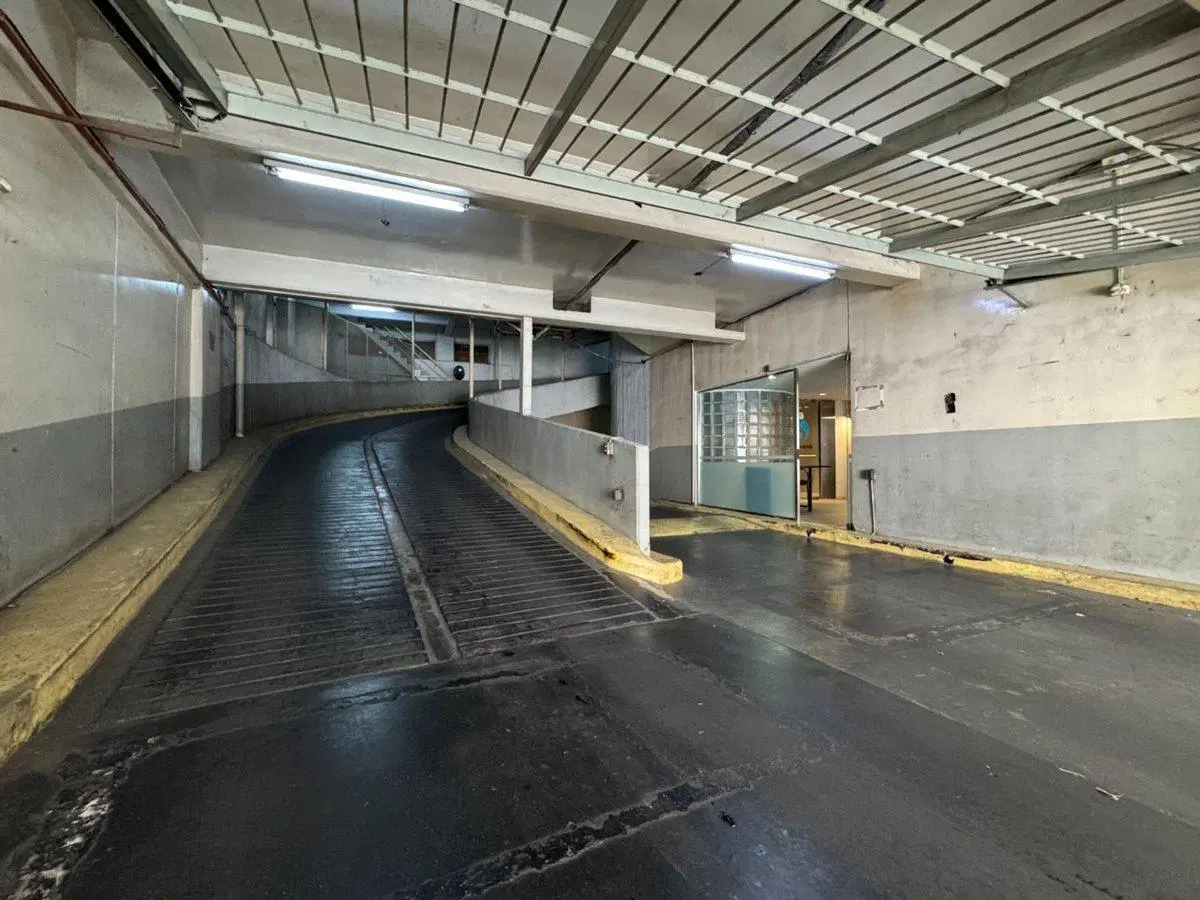 Cochera en venta en Palermo c/seguridad 24hs 4