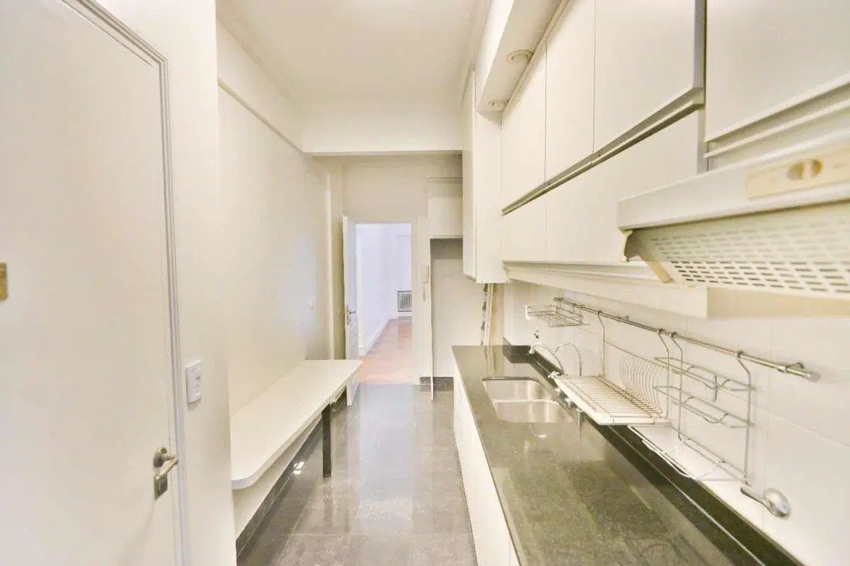 Dpto 3 amb en venta en Recoleta c/balcón y depend. 3