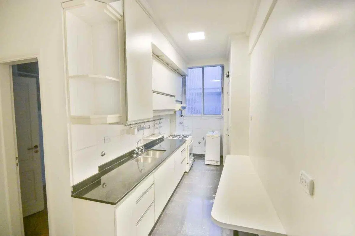 Dpto 3 amb en venta en Recoleta c/balcón y depend. 5