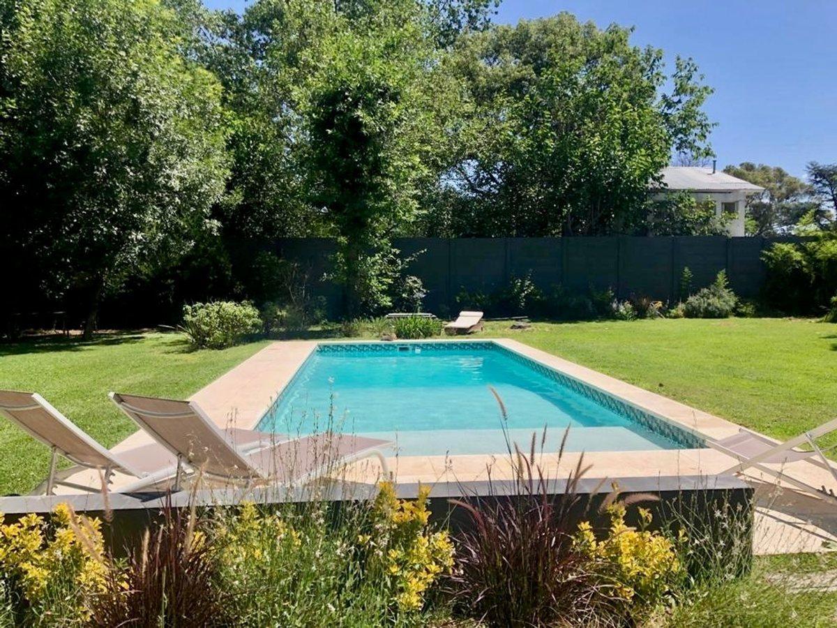Venta Casa 5 ambientes con pileta, Bella Vista