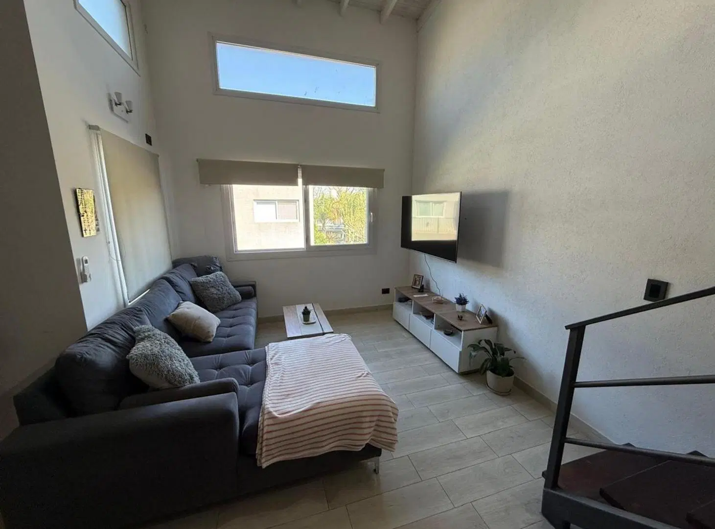 Alquiler 2 ambientes duplex Pilar amenities. 4