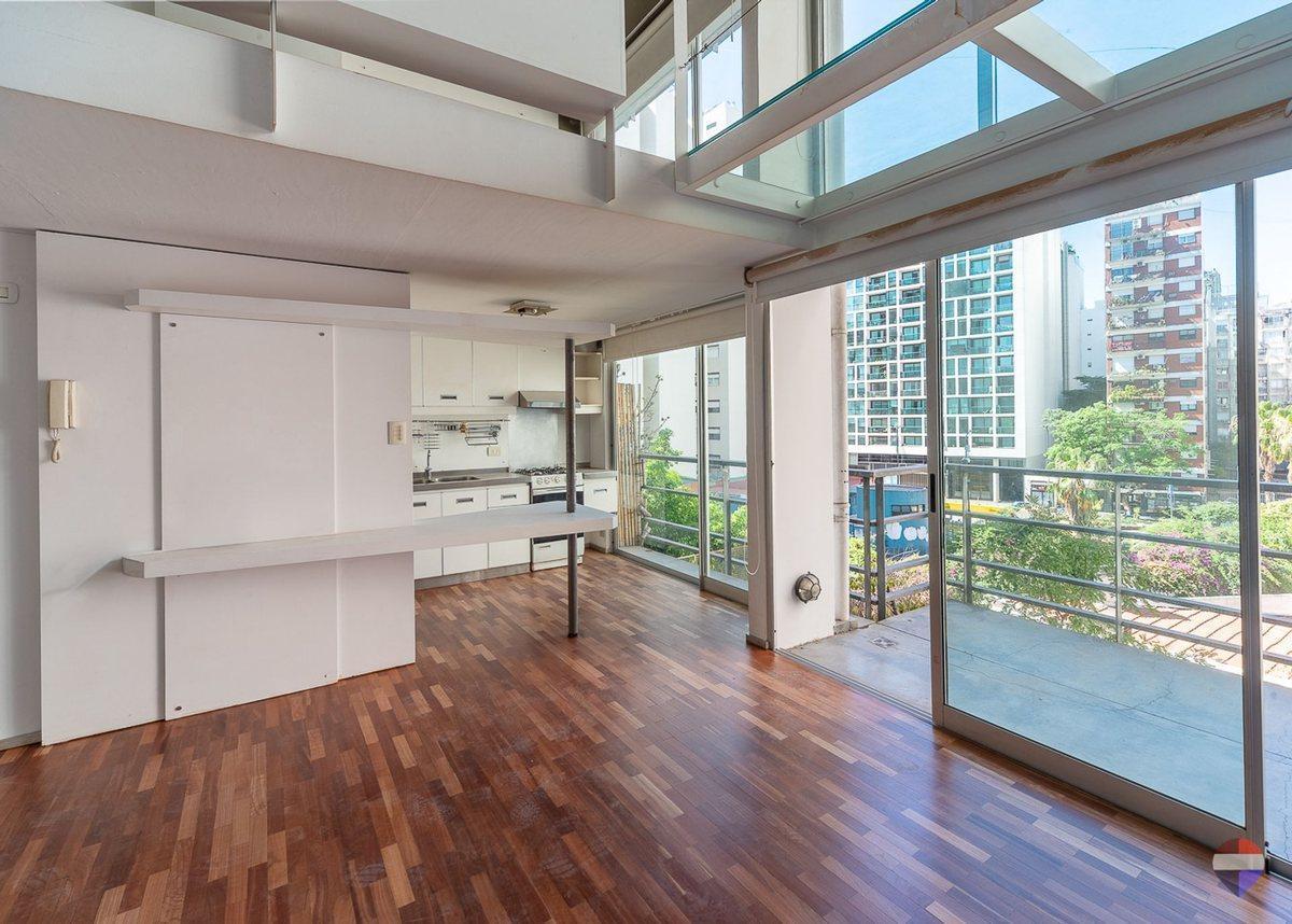 ALQUILER LOFT EN DUPLEX LUMINOSO  PALERMO