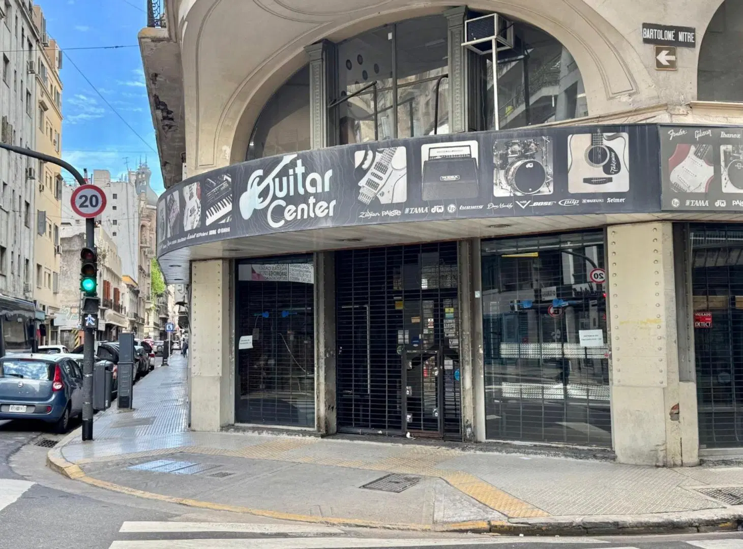 VTA LOCAL COMERCIAL ESQUINA MICROCENTRO S. NICOLAS 5