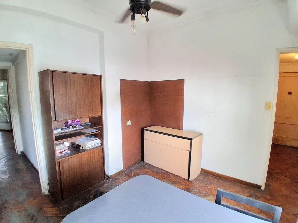 DEPARTAMENTO 3 AMB EN VENTA FLORES CON BALCON 4