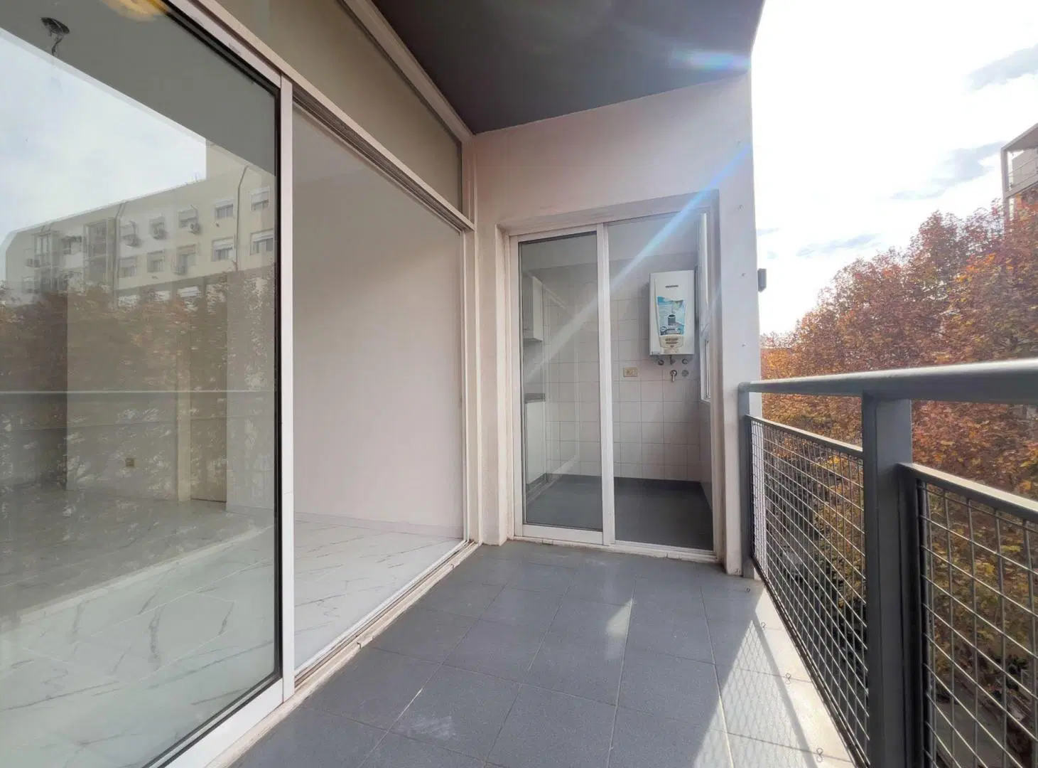 DEPTO 3 AMB - PILETA - COCHERA FIJA - BALCÓN 5