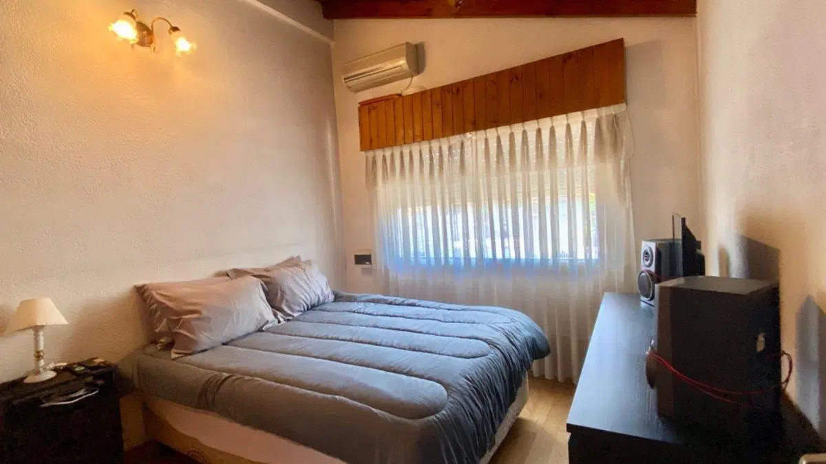 PH 3 ambientes en venta, Morón, con patio y garaje 2