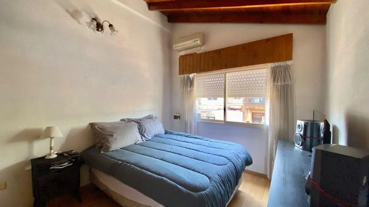 PH 3 ambientes en venta, Morón, con patio y garaje 3