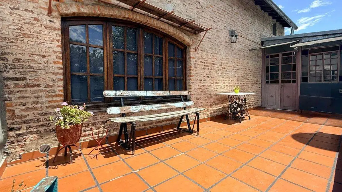 VENTA CASA 7 AMB CON COCH  LOTE PROP VILLA ADELINA 2