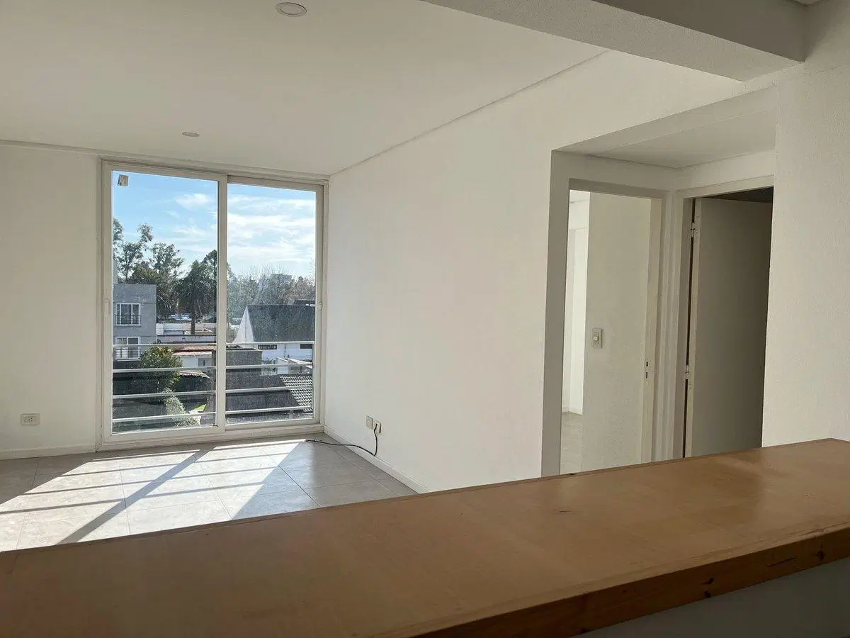 VENTA DEPARTAMENTO 2 AMBIENTES CON COCHERA 3