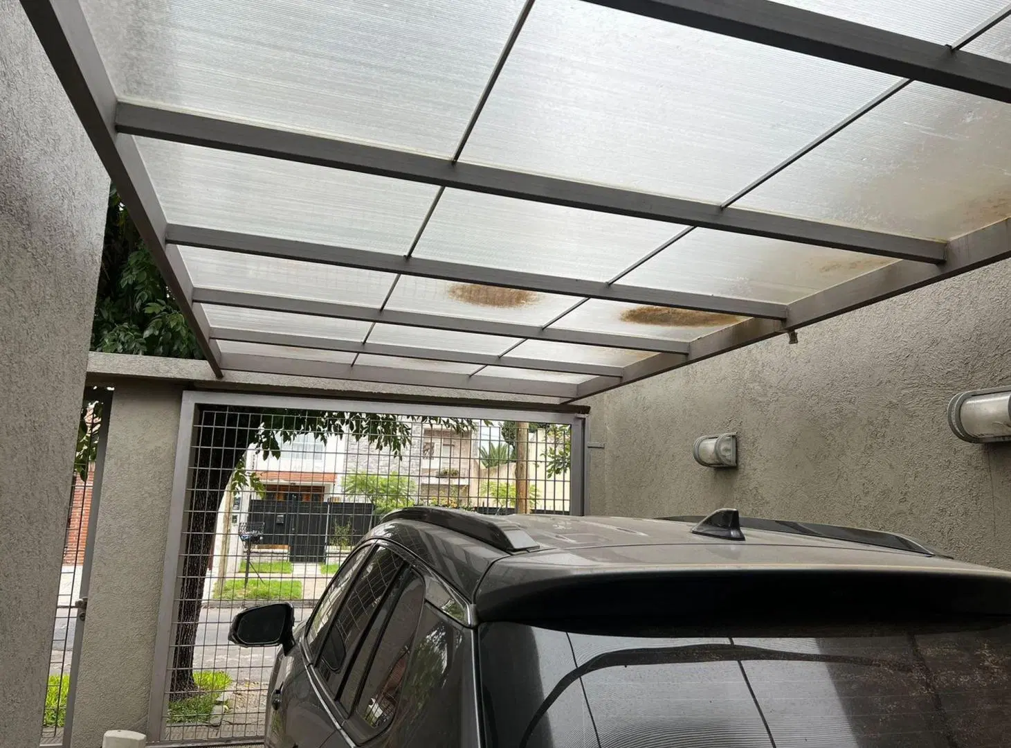 VENTA PH 5AMB EXELENTE COCHERA PATIO CASTELAR NTE 5