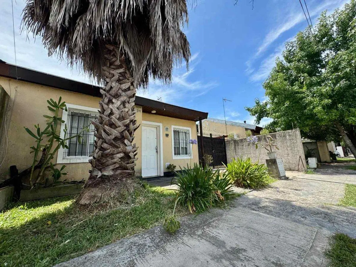 VENTA CASA 3 AMBIENTES ALTOS DE PODESTÁ 4