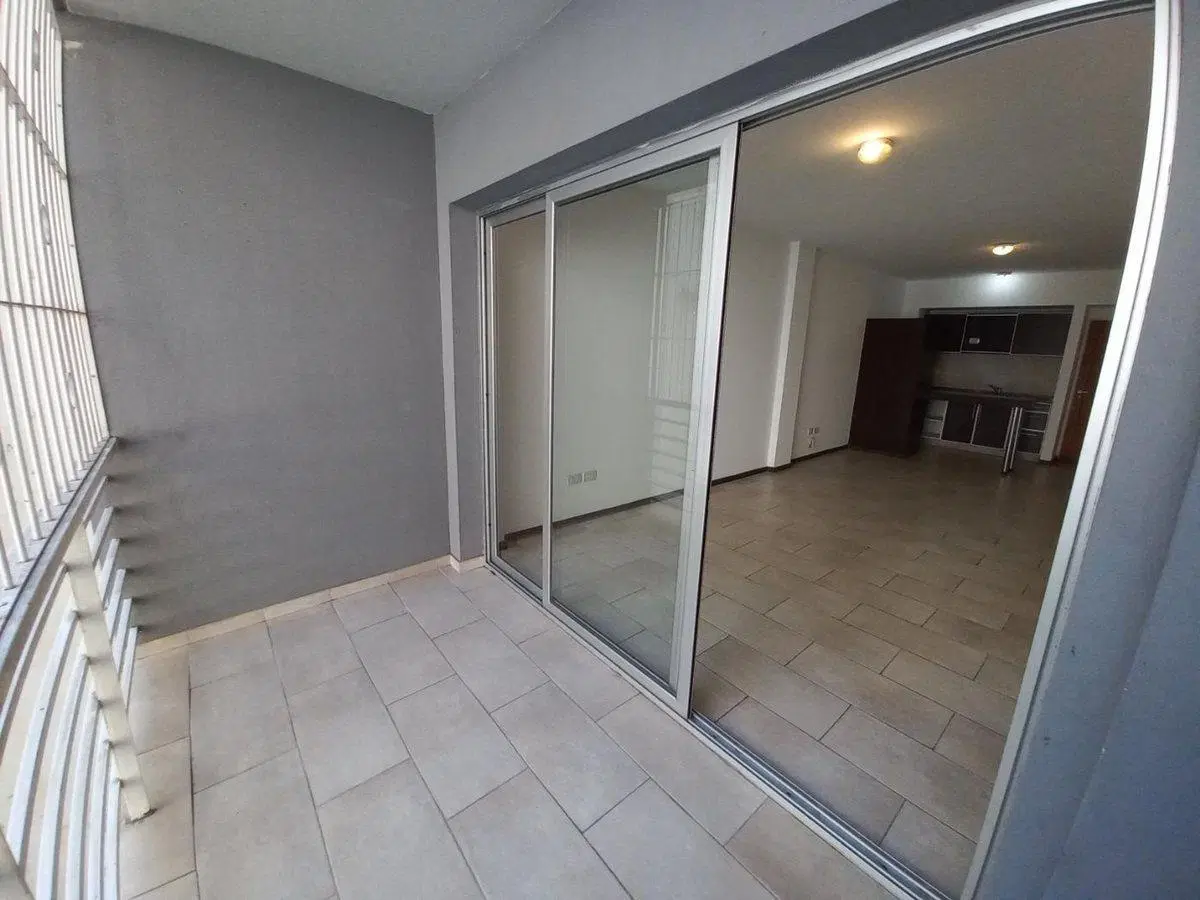Monoambiente a la venta en Almagro,  con cochera. 3