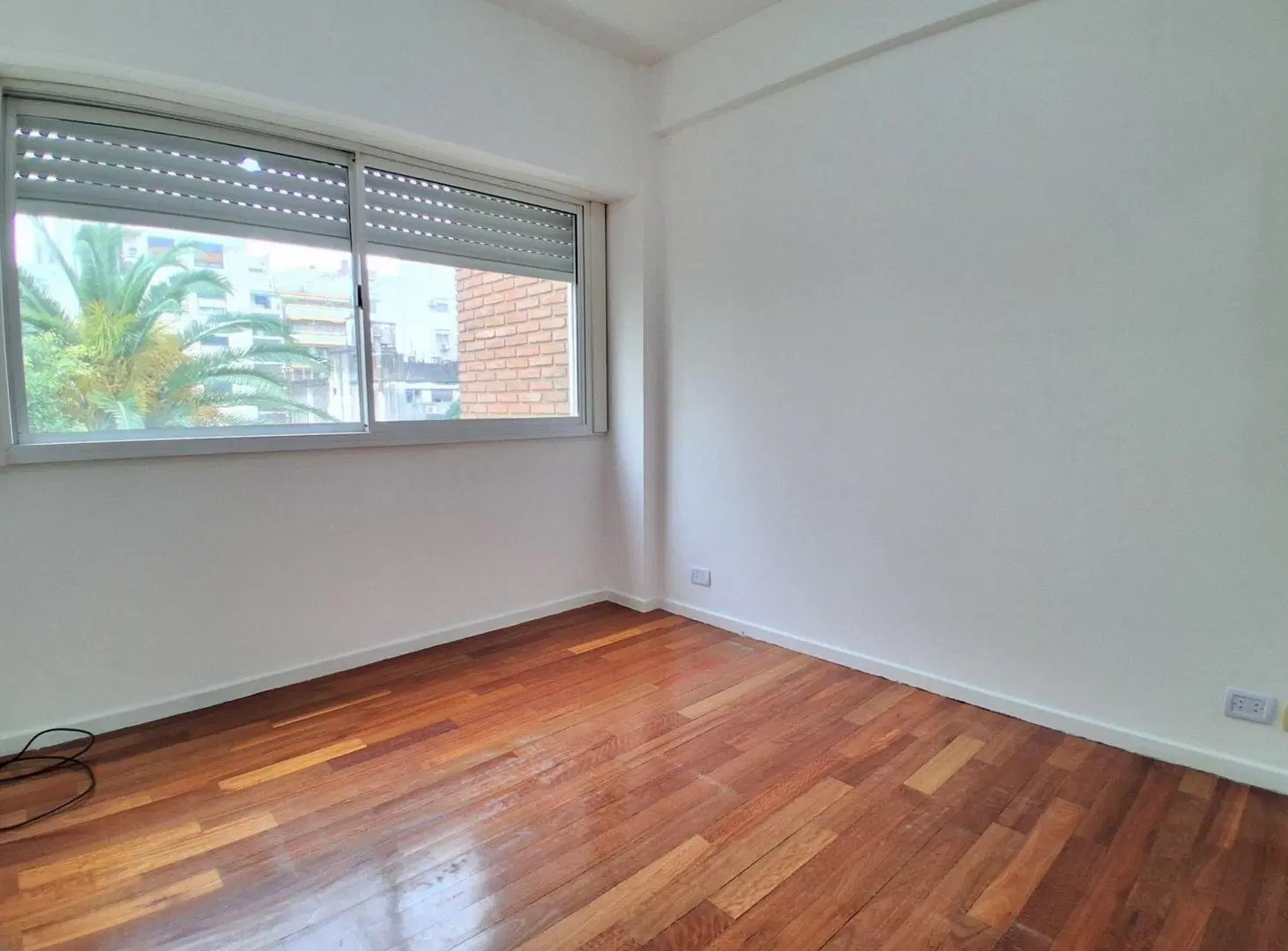 ALQUILER 2 AMBIENTES CON BALCON Y COCHERA BELGRANO 2