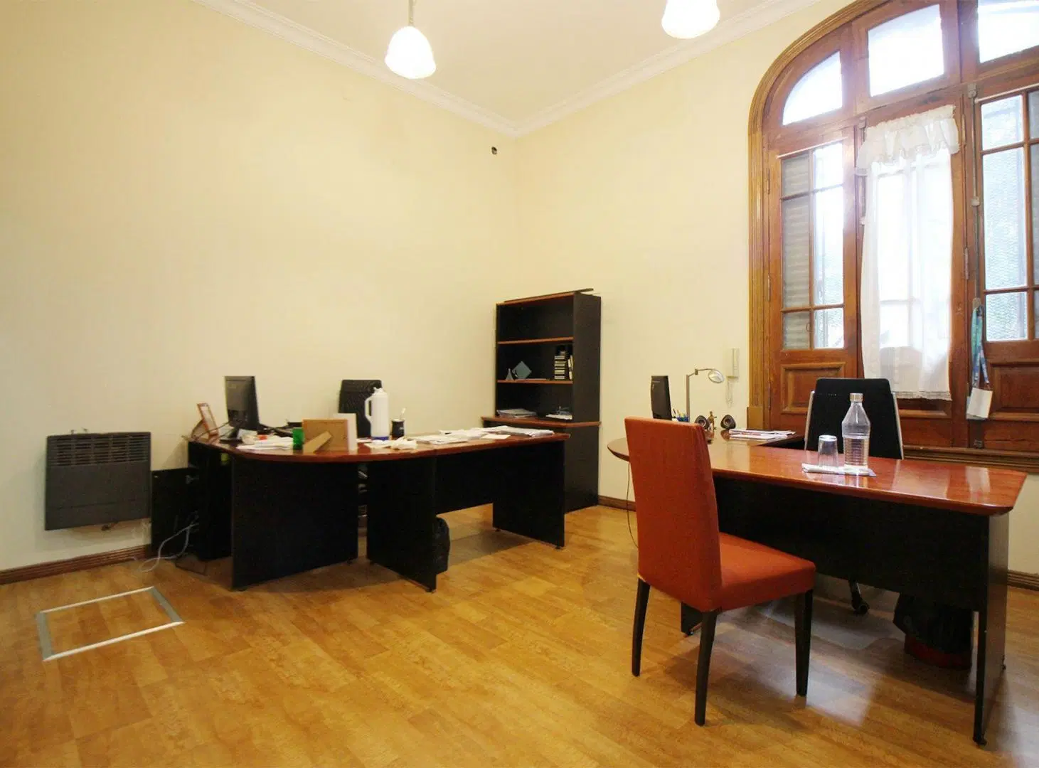 Venta CASA 6 AMBIENTES con Gran terraza Paternal 2
