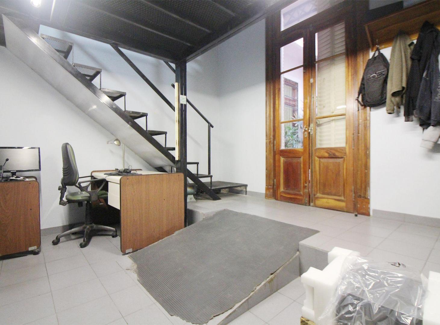 Venta CASA 6 AMBIENTES con Gran terraza Paternal