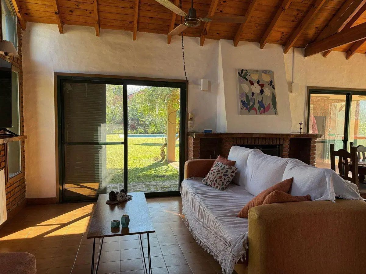Casa 5 ambientes en venta Country La Martona 5