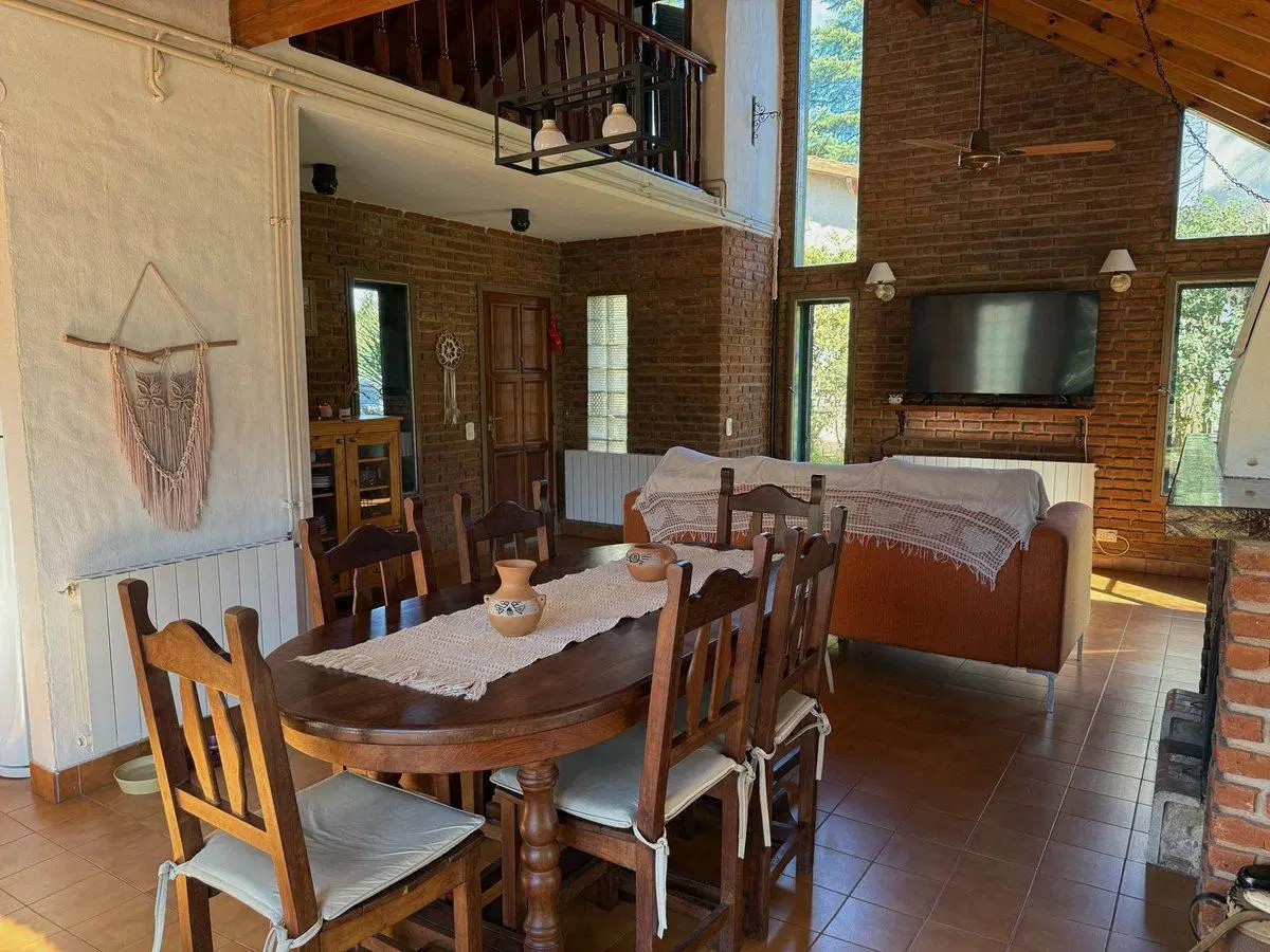 Casa 5 ambientes en venta Country La Martona 8