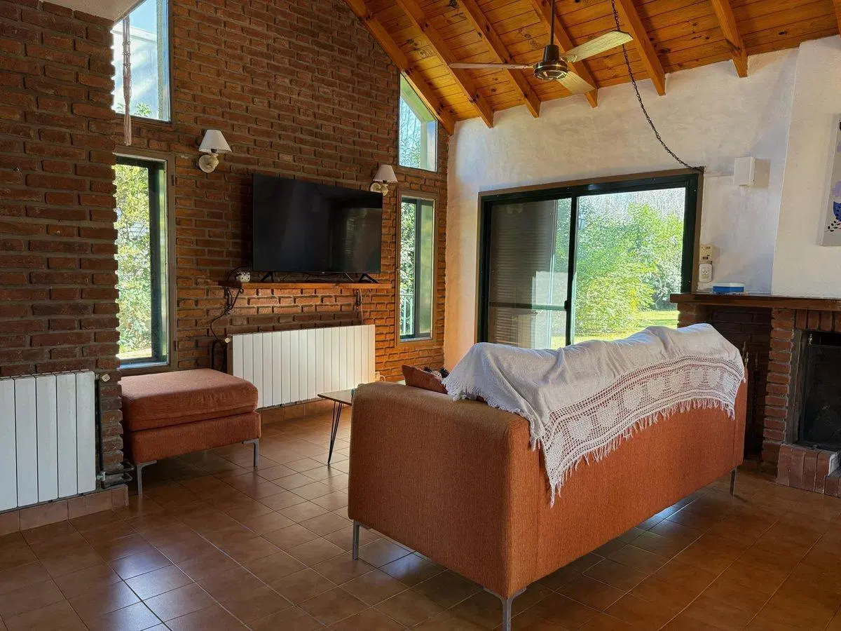 Casa 5 ambientes en venta Country La Martona 4