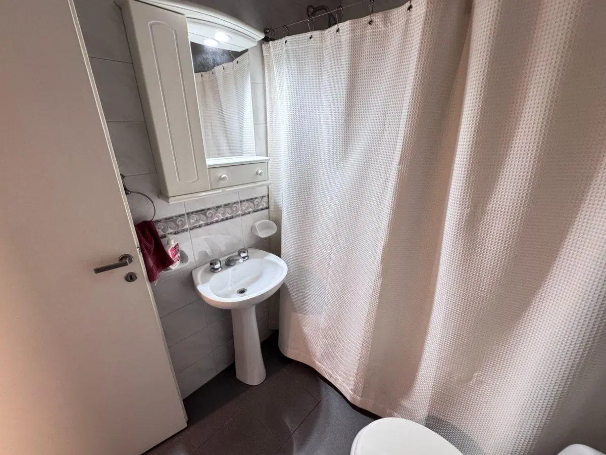 Monoambiente en venta en Colegiales al frente 4