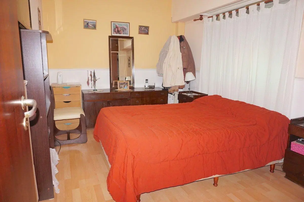 CASA 5 AMB EN VENTA EN FLORIDA ESTE CON GARAGE 3