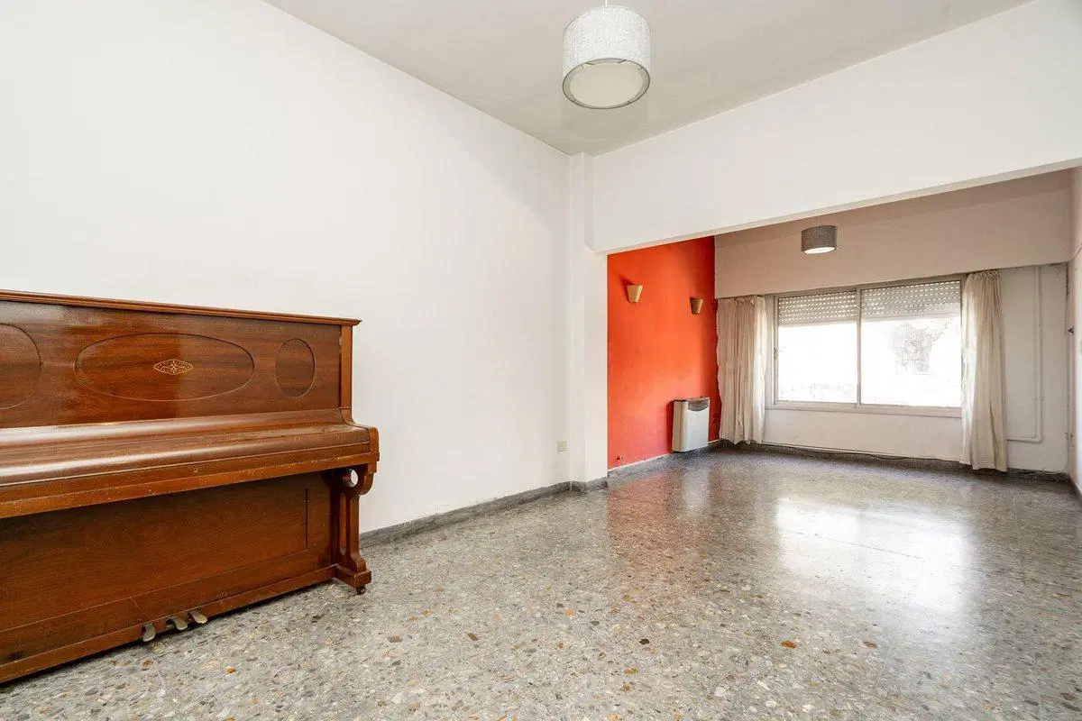 Casa en venta Montecastro 4 ambientes 5