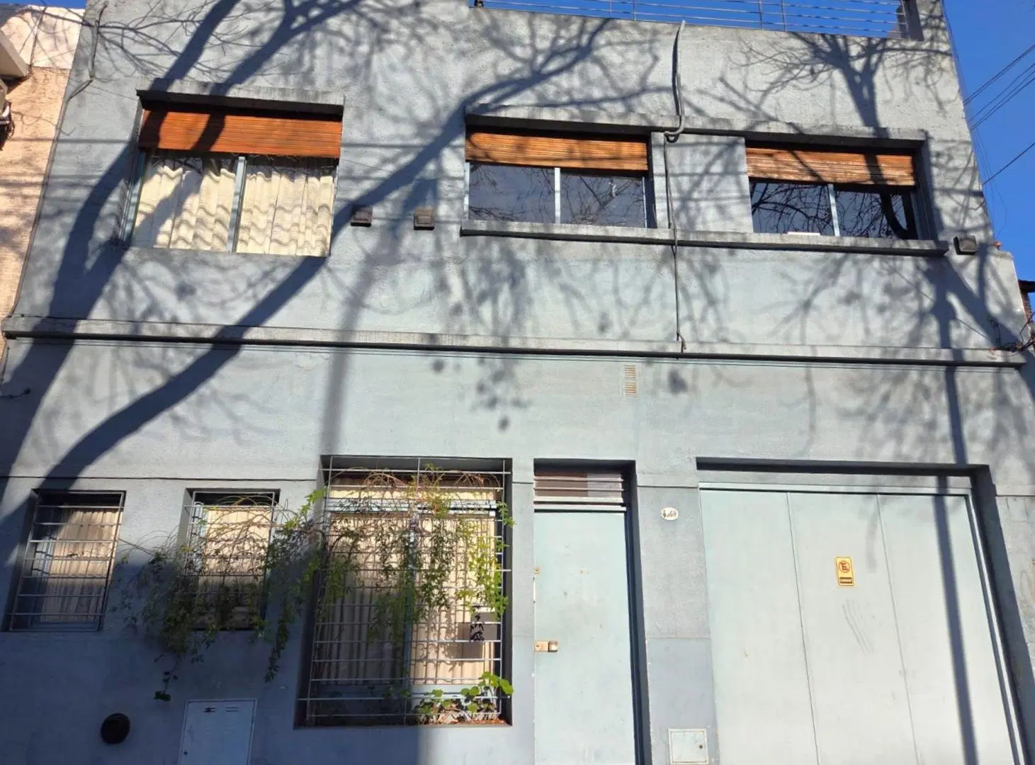 Venta Casa con Jardin y cochera en Villa Urquiza 5