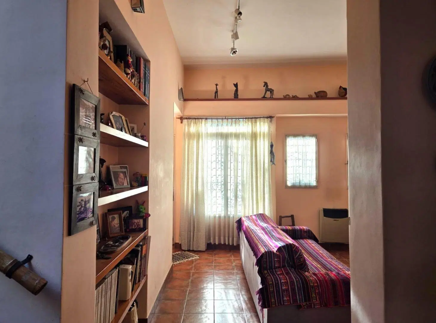 Venta Casa con Jardin y cochera en Villa Urquiza 3
