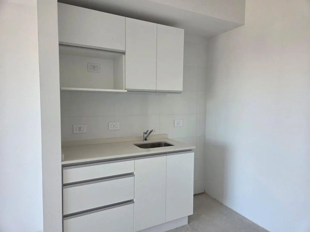 Venta 2 amb en Edificio MET AVENIDA piso alto 4