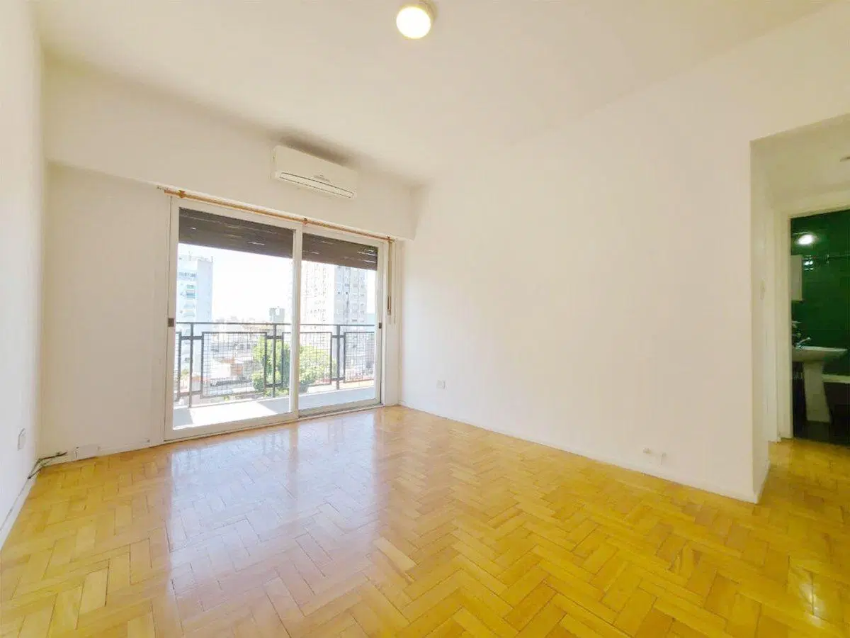 VENTA 2 AMB  SAN CRISTOBAL BALCON APTO CREDITO 2