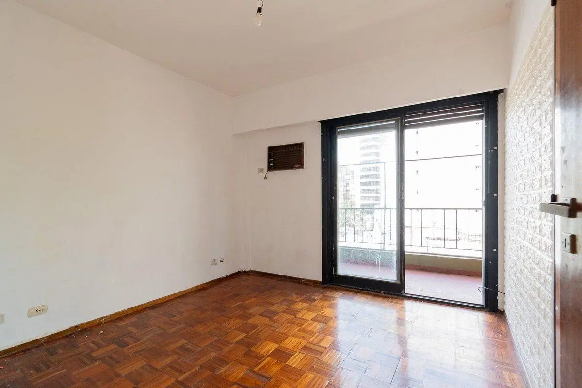 VENTA Departamento 3 dormitorios, balcón, luminoso 5