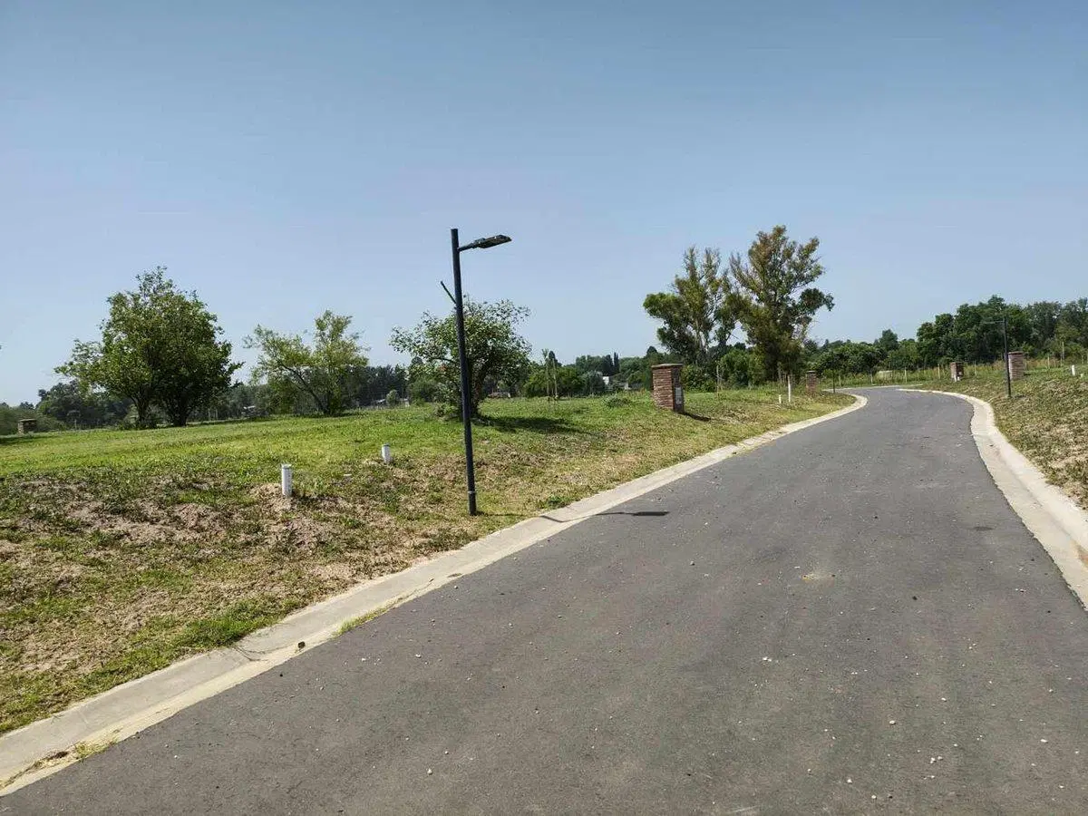 Excelente Lote Barrio La Posta  ( Pilar ) 5