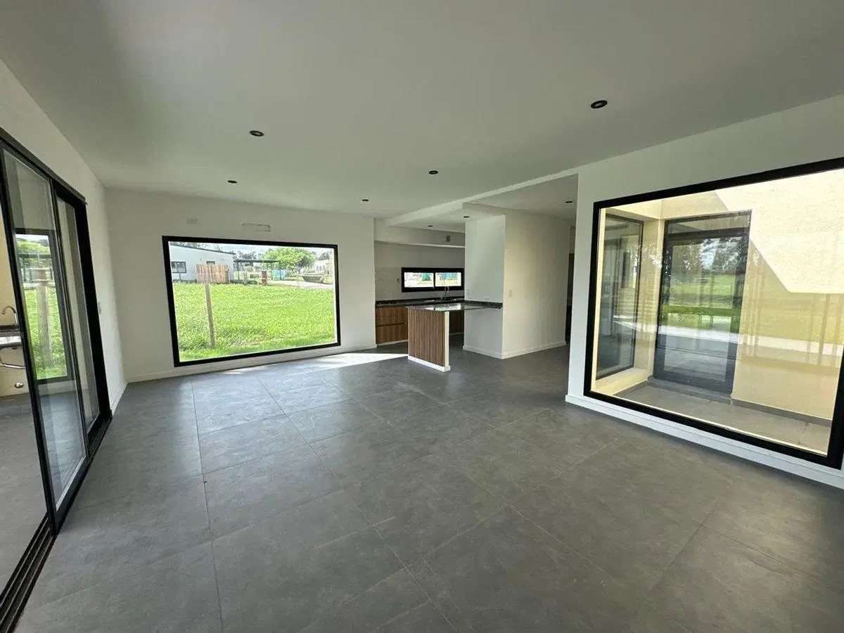CASA A ESTRENAR PILAR DEL ESTE BARRIO SANTA SOFIA 5