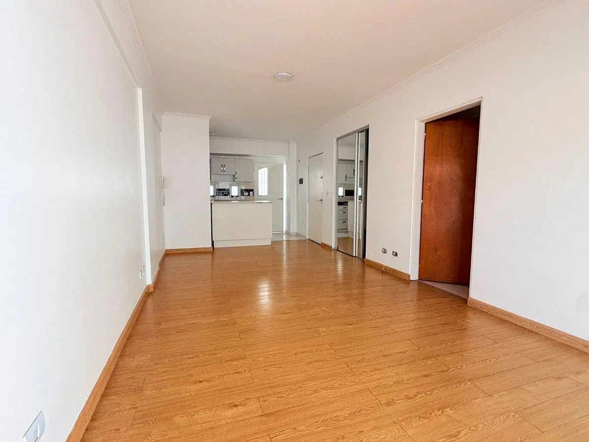 VENTA DEPARTAMENTO CON PATIO EN CABALLITO 5