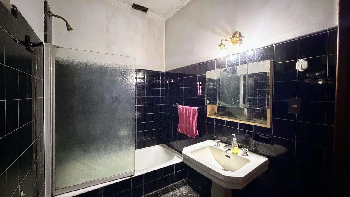 Casa en venta, 5 amb, Santos Lugares con pileta 4