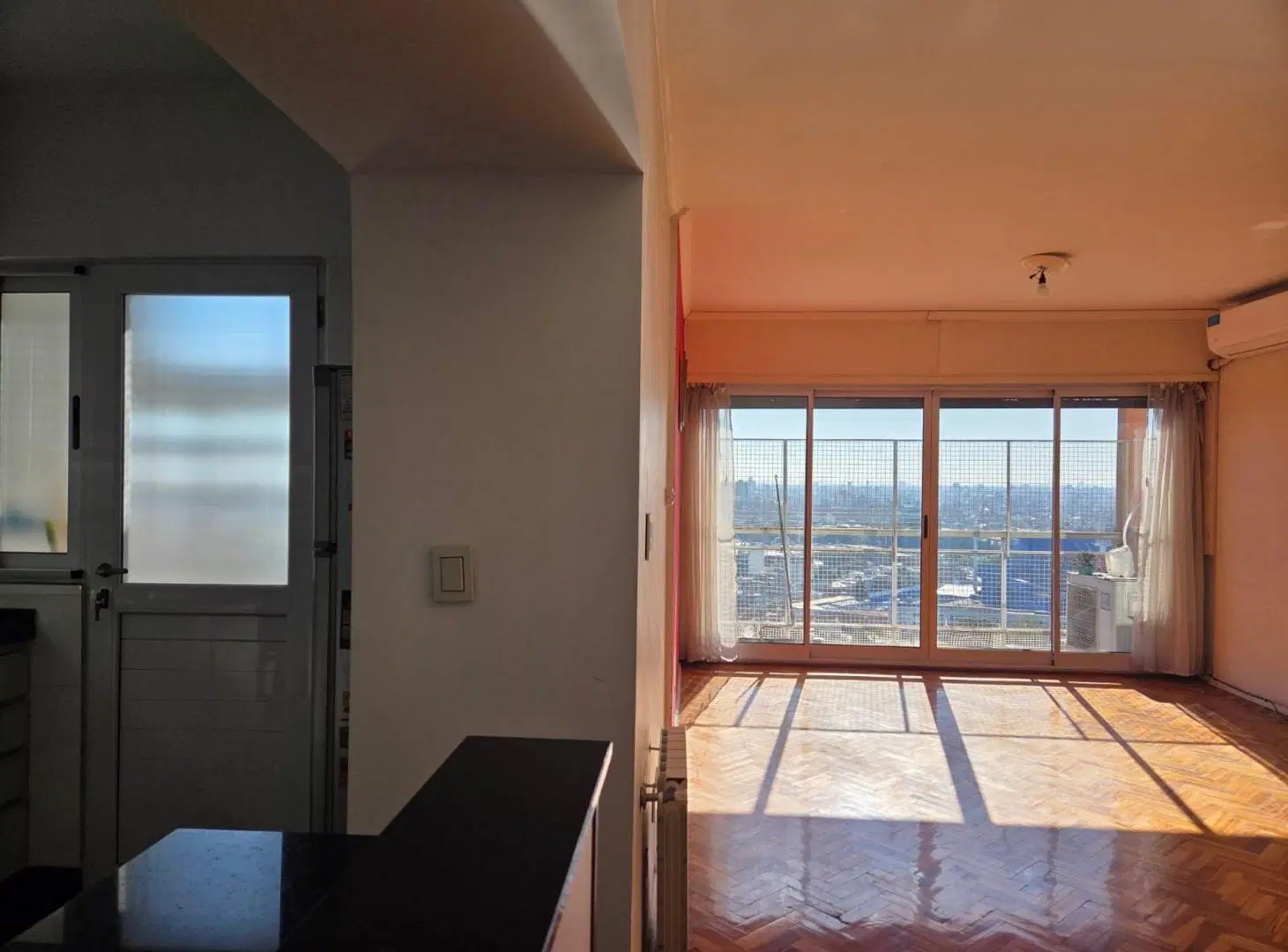 Venta depto 4 amb. con balcon reciclado a nuevo! 4