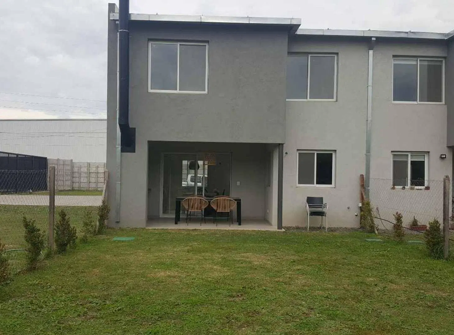 Venta casa 4 amb. c/ jardin de pozo Decs Tortugas 3