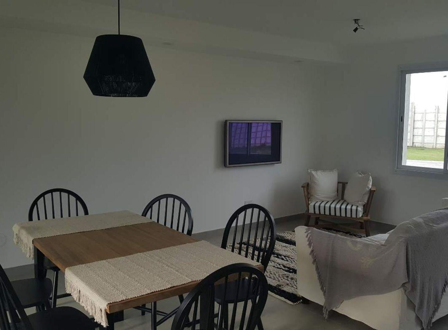 Venta casa 4 amb. c/ jardin de pozo Decs Tortugas