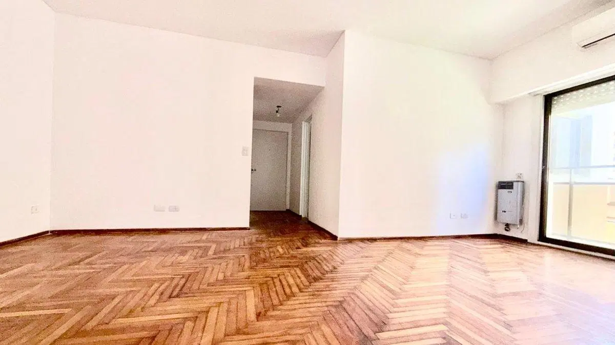 VENTA DEPTO 3 AMB COCHERA FIJA DESC  AVELLANEDA 2