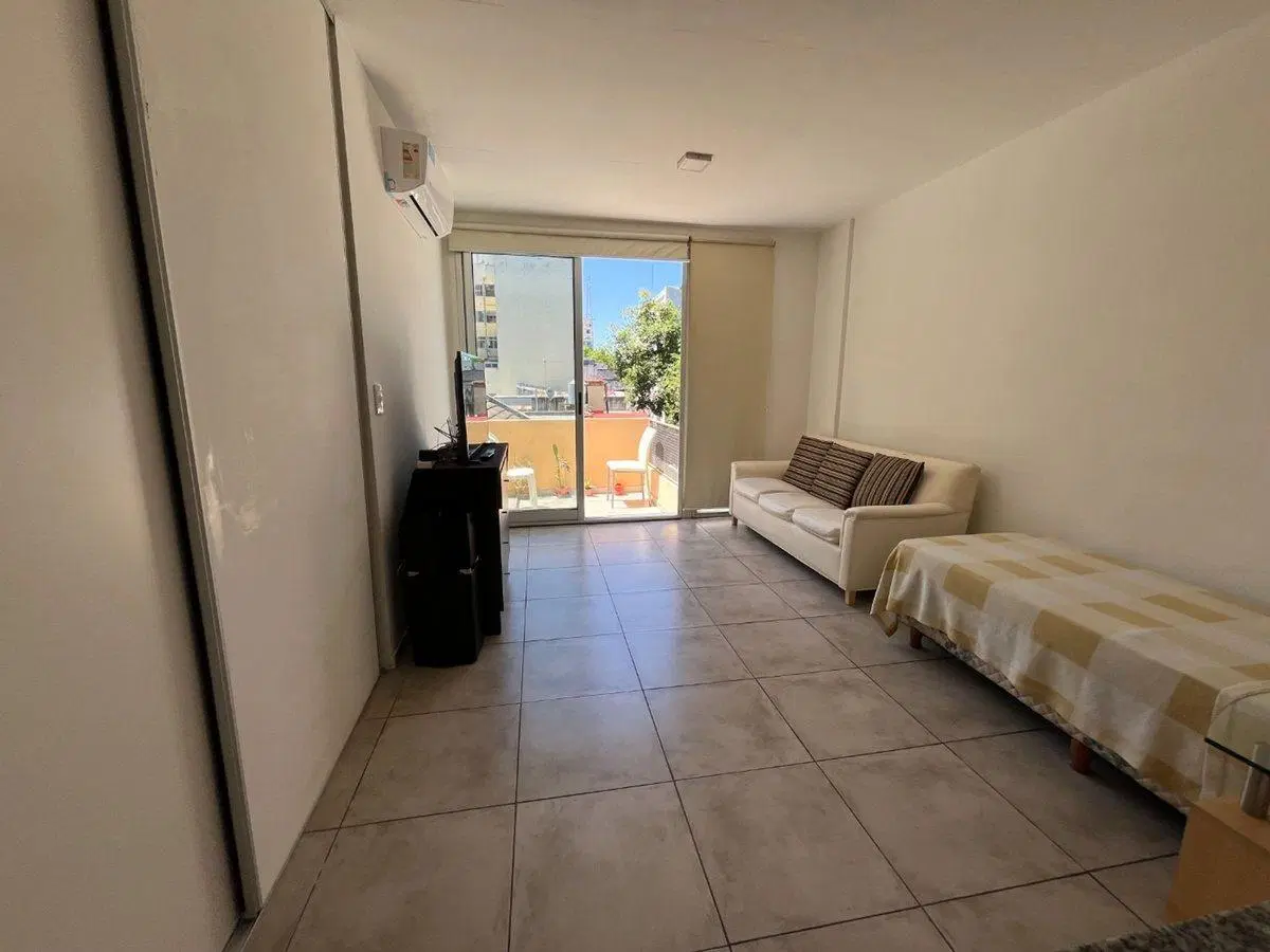 Monoambiente en venta Villa Mitre 4
