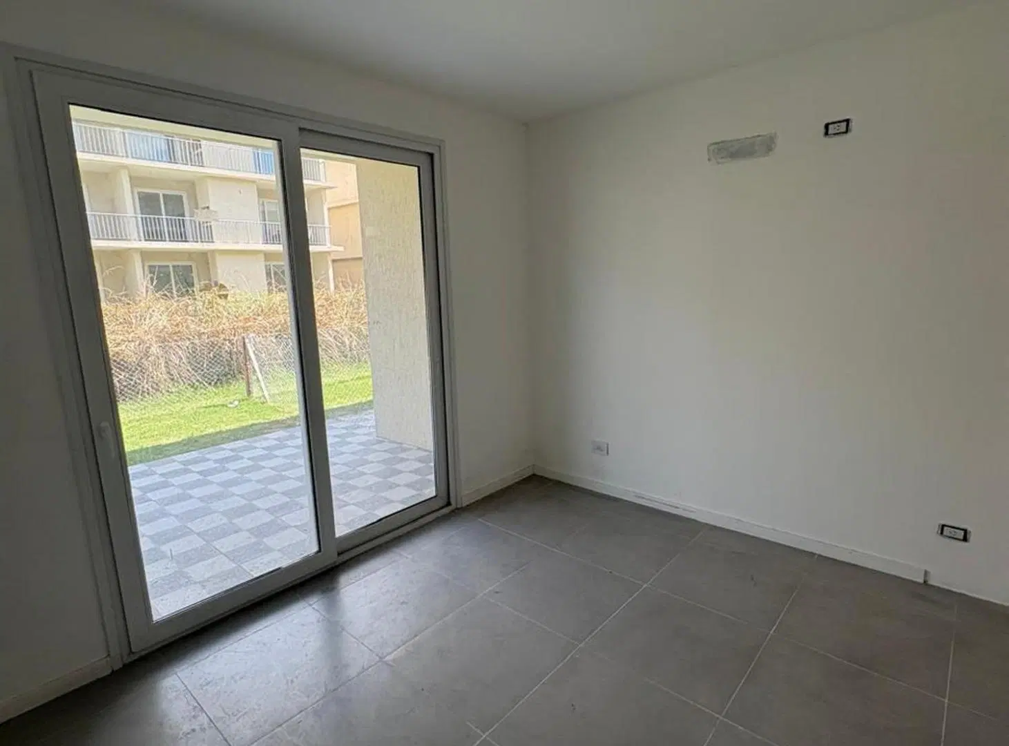 Venta departamento 3 ambientes jardin coch. pilar. 3