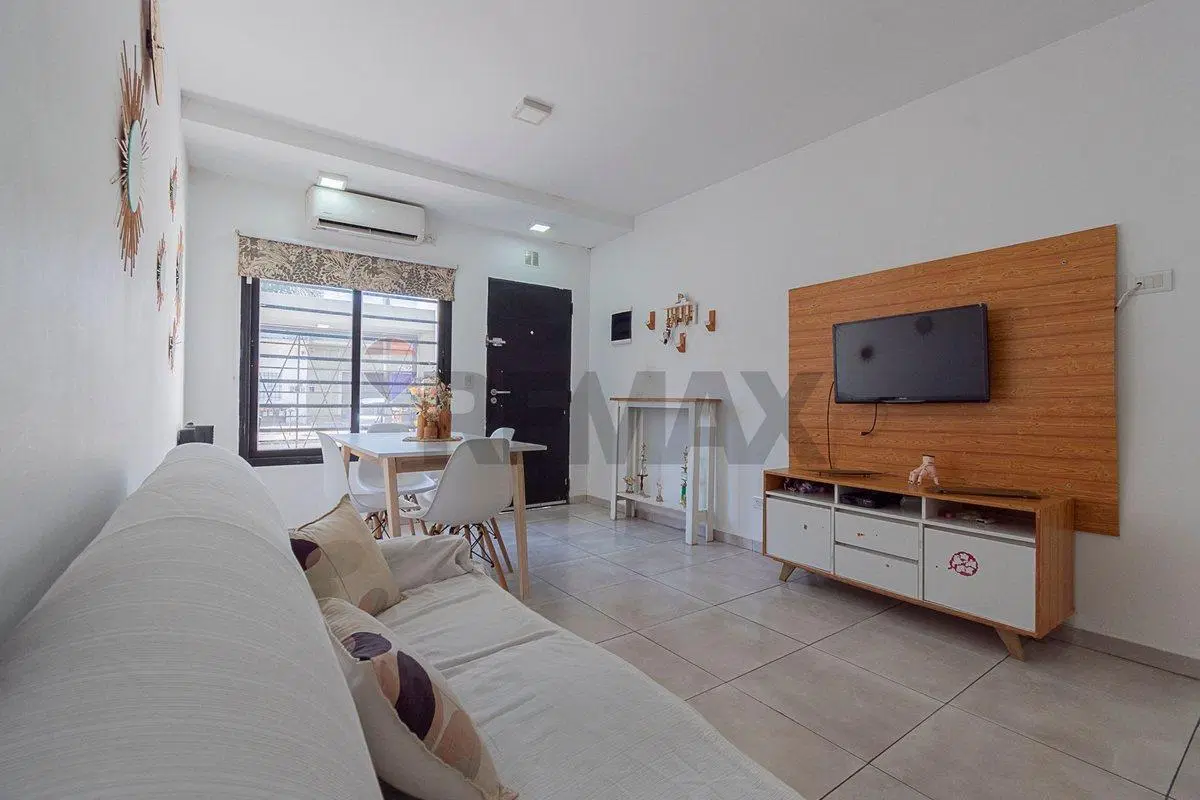 Venta Duplex 3 amb c cochera y jardin. V Luzuriaga 2