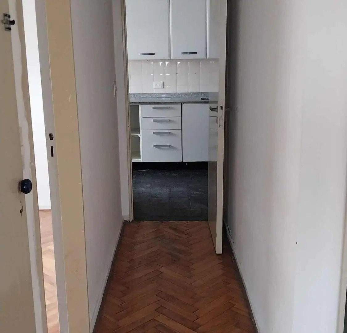Departamento 4 ambientes en venta en Wilde 5