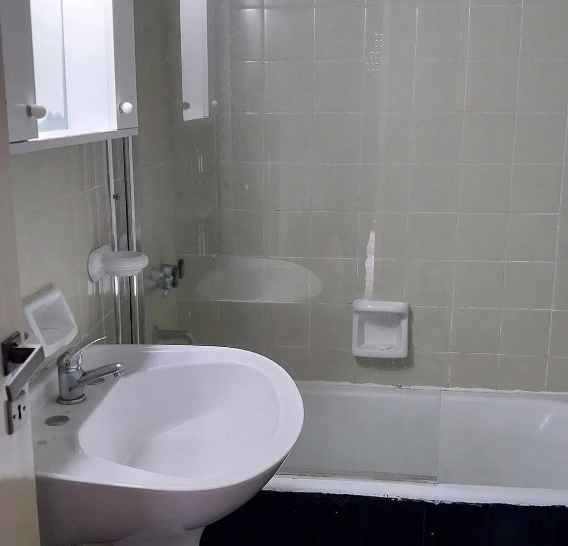 Departamento 4 ambientes en venta en Wilde 8