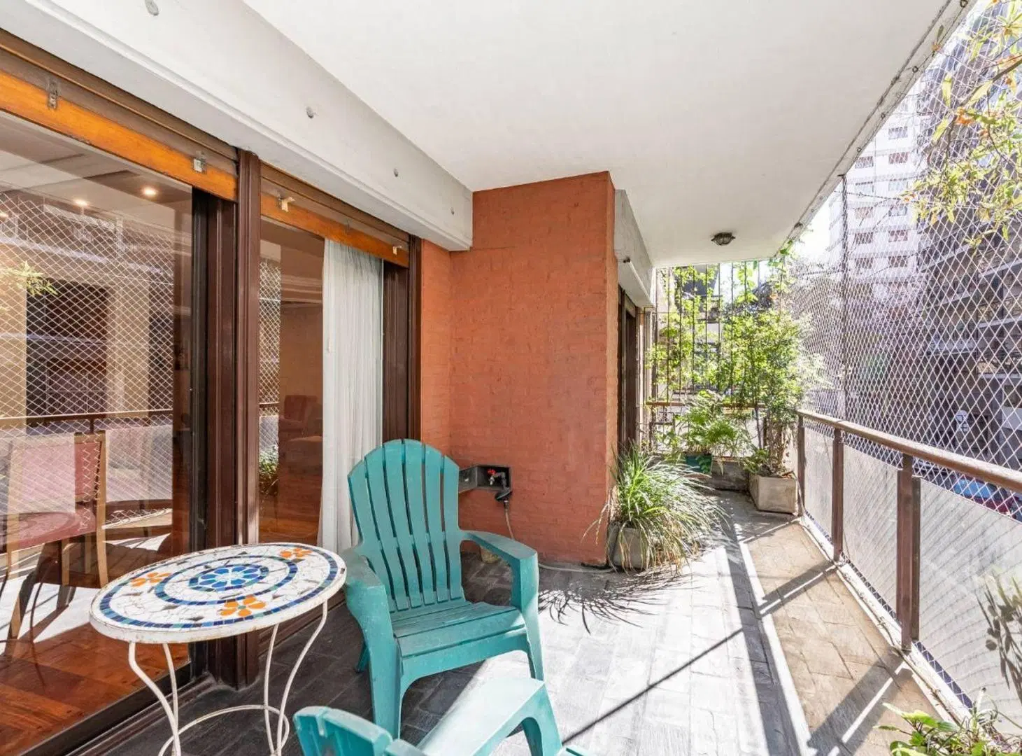 VENTA BELGRANO PISO 4 AMB JARDIN PATIO 2 COCH 2