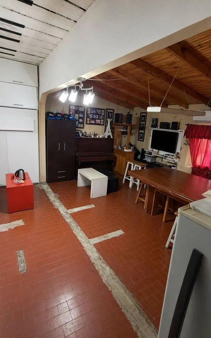 Venta PH 4 amb con lote propio, quincho y pileta 3