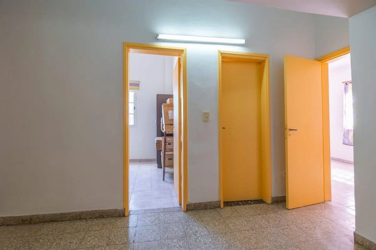 Venta Casa 4 ambientes con galpon Lomas de Zamora 2
