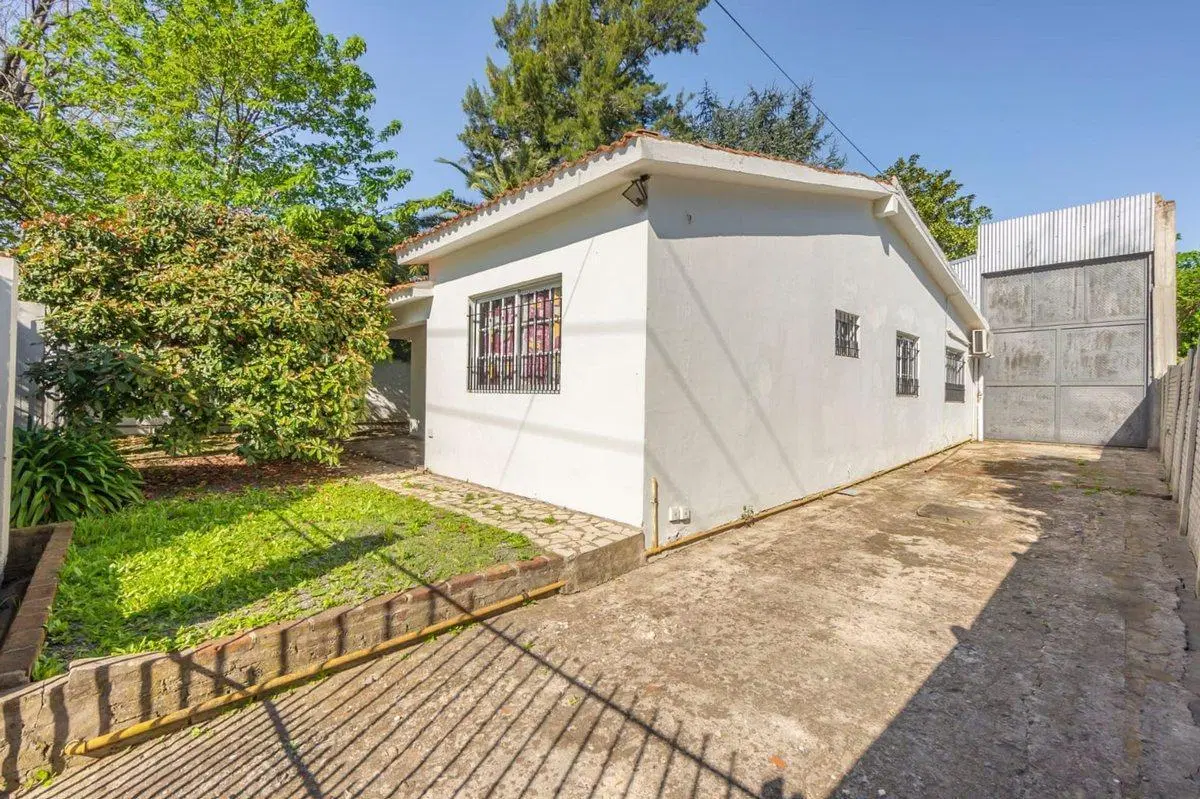 Venta Galpon comercialcon vivienda Lomas de Zamora 4