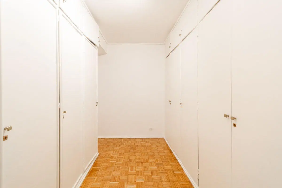 Piso 5 amb. c/ depend. - Cochera - Baulera 5
