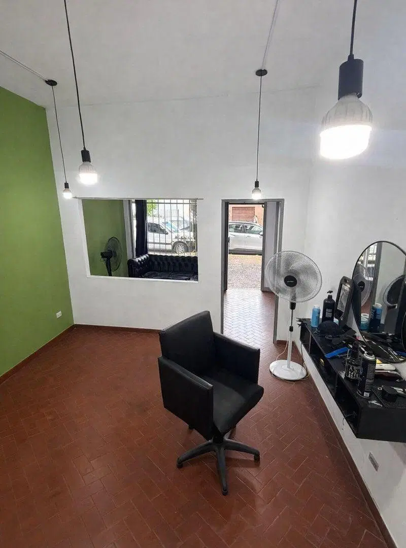 VENTA LOCAL COMERCIAL EN MERLO 2